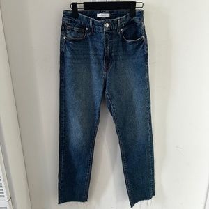 GOOD AMERICAN STRAIGHT JEAN